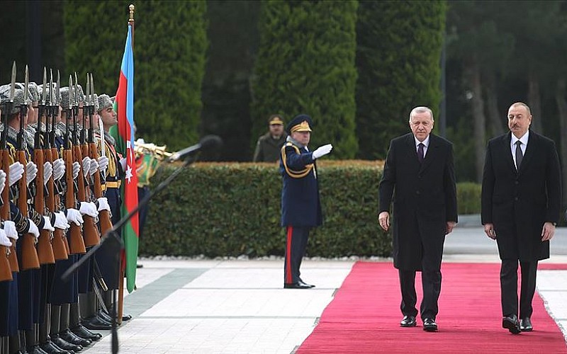 Başkan Erdoğan, Aliyev ile görüştü Başkan Erdoğan, Aliyev ile görüştü