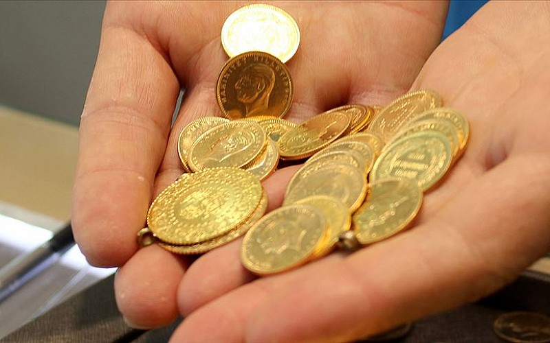 Altının gramı 4 bin 261 liradan işlem görüyor Altının gramı 4 bin 261 liradan işlem görüyor