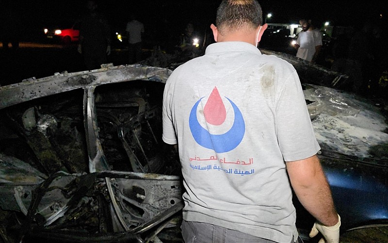 İsrail'in Lübnan'ın güneyinde bir araca düzenlediği İHA saldırısında 1 kişi öldü İsrail'in Lübnan'ın güneyinde bir araca düzenlediği İHA saldırısında 1 kişi öldü