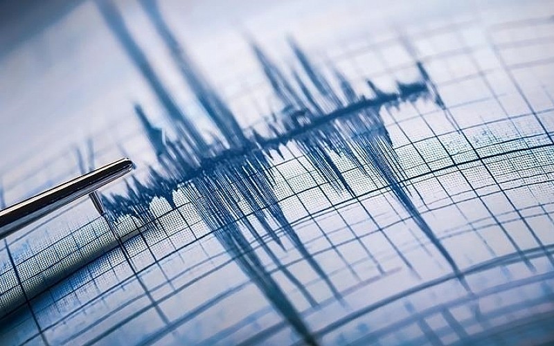 Bursa Gemlik'te 3,9 büyüklüğünde deprem! Bursa Gemlik'te 3,9 büyüklüğünde deprem!