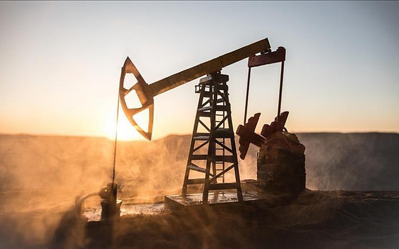 ABD'nin ticari ham petrol stokları 5,8 milyon varil azaldı ABD'nin ticari ham petrol stokları 5,8 milyon varil azaldı
