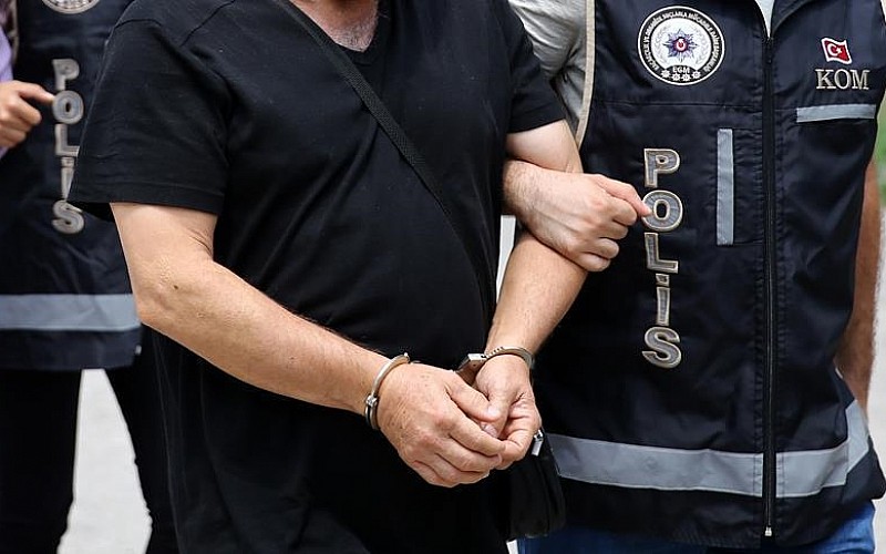 İstanbul merkezli terör operasyonlarında 29 zanlı yakalandı İstanbul merkezli terör operasyonlarında 29 zanlı yakalandı