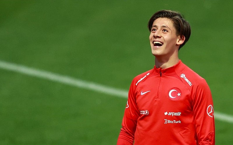 Arda Güler, bu sezon Real Madrid formasıyla ilk golünü Girona'ya karşı kaydetti Arda Güler, bu sezon Real Madrid formasıyla ilk golünü Girona'ya karşı kaydetti