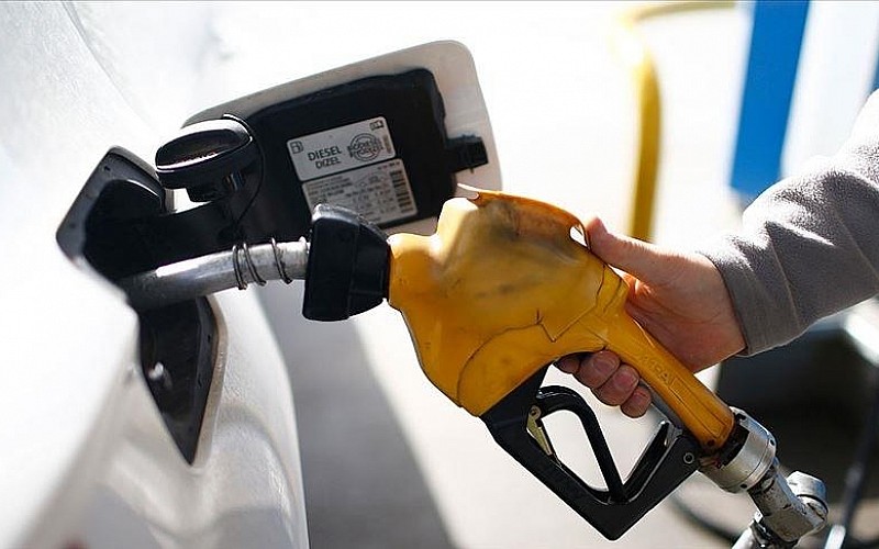 Araç sahipleri dikkat! Benzine zam geldi Araç sahipleri dikkat! Benzine zam geldi