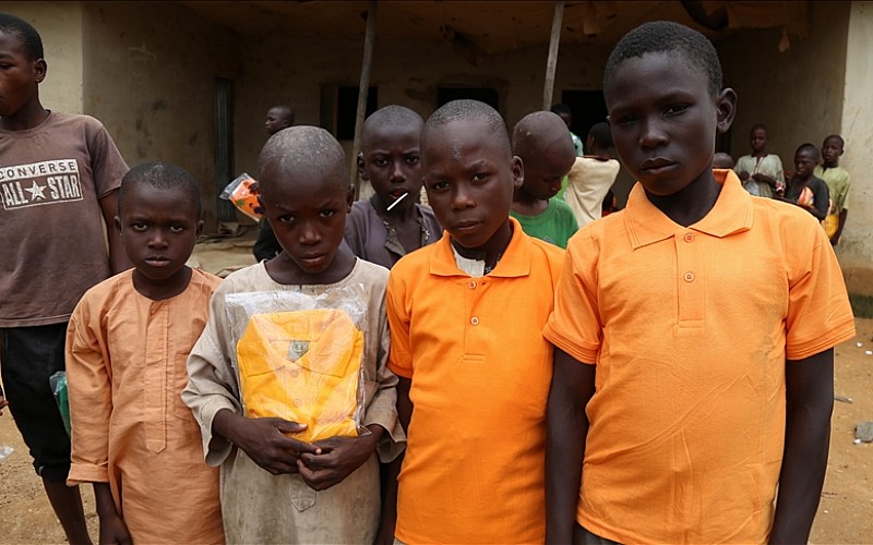 Güney Afrika, ülkede yasa dışı bulunan 586 Nijerya vatandaşını sınır dışı ediyor Güney Afrika, ülkede yasa dışı bulunan 586 Nijerya vatandaşını sınır dışı ediyor