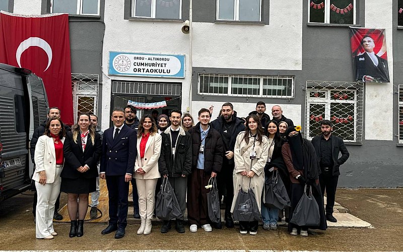 İstanbul'dan Ordu'ya uzanan 23 Nisan coşkusu İstanbul'dan Ordu'ya uzanan 23 Nisan coşkusu
