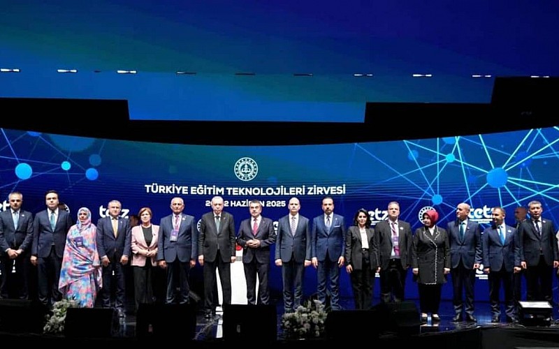 Türkiye Eğitim Teknolojileri Zirvesi tamamlandı Türkiye Eğitim Teknolojileri Zirvesi tamamlandı