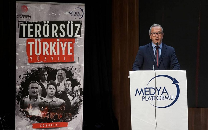 İstanbul'da "Terörsüz Türkiye Yüzyılı Kongresi" başladı İstanbul'da "Terörsüz Türkiye Yüzyılı Kongresi" başladı