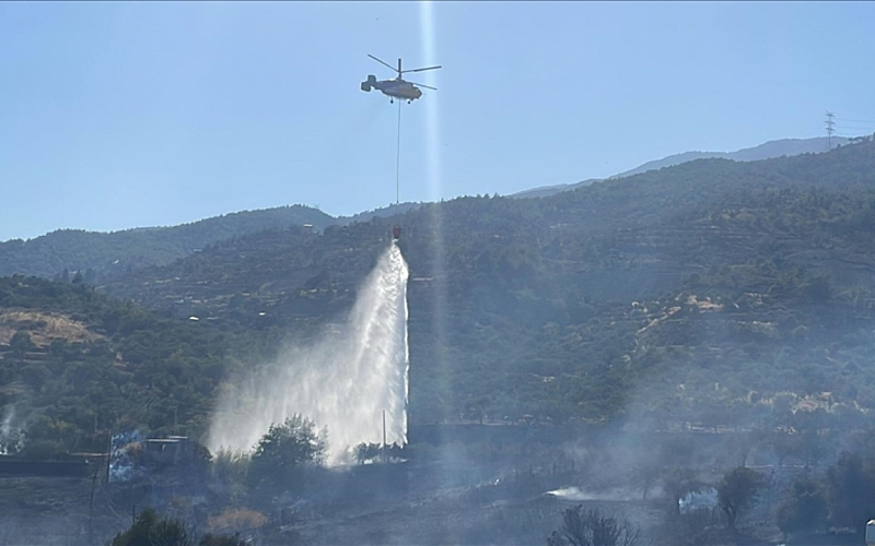 Hatay'da sazlık alanda çıkan yangın kontrol altına alındı Hatay'da sazlık alanda çıkan yangın kontrol altına alındı