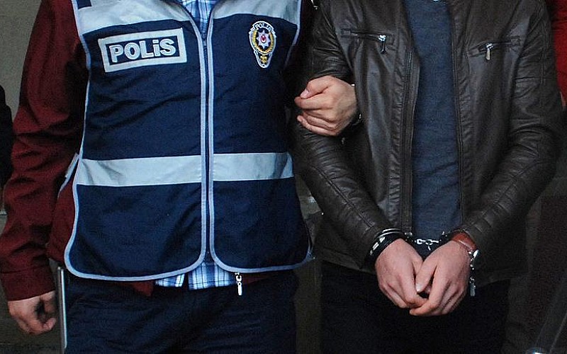 Bingöl'de terör propagandası yaptıkları iddia edilen 3 şüpheli yakalandı Bingöl'de terör propagandası yaptıkları iddia edilen 3 şüpheli yakalandı