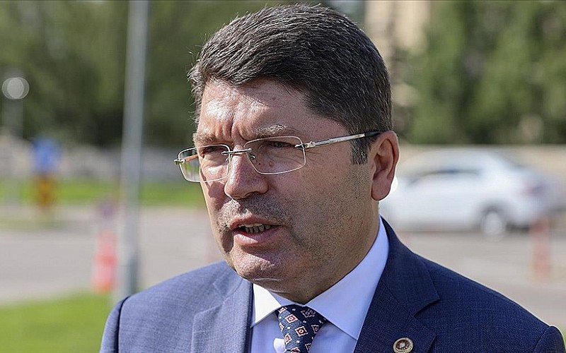 Adalet Bakanı Tunç, canlı yayında soruları yanıtladı Adalet Bakanı Tunç, canlı yayında soruları yanıtladı