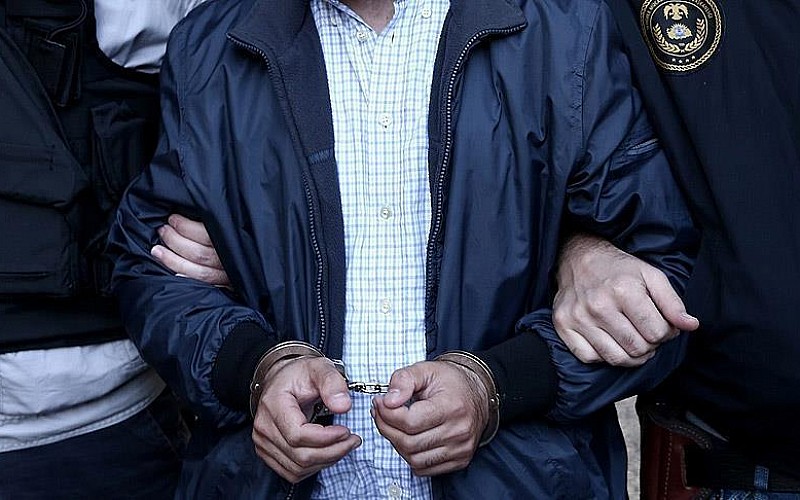 Uyuşturucu satıcılarına operasyon: 104 şüpheli tutuklandı Uyuşturucu satıcılarına operasyon: 104 şüpheli tutuklandı