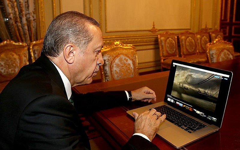 Cumhurbaşkanı Erdoğan ABD Başkanı Trump ile telefonda görüştü Cumhurbaşkanı Erdoğan ABD Başkanı Trump ile telefonda görüştü