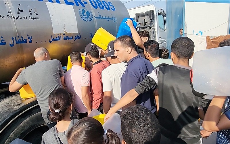 Deniz Feneri Derneğinden su krizinin yaşandığı Gazze'ye su yardımı Deniz Feneri Derneğinden su krizinin yaşandığı Gazze'ye su yardımı