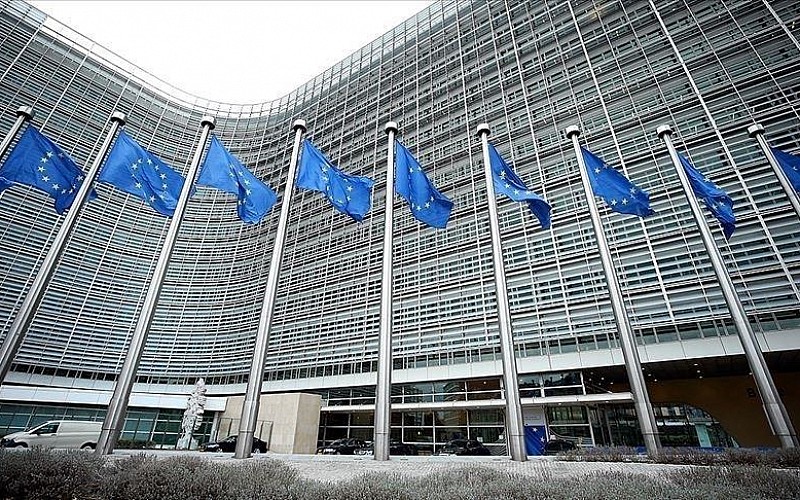 AB, Kosova'ya uyguladığı cezai tedbirleri kaldırmaya başladı AB, Kosova'ya uyguladığı cezai tedbirleri kaldırmaya başladı