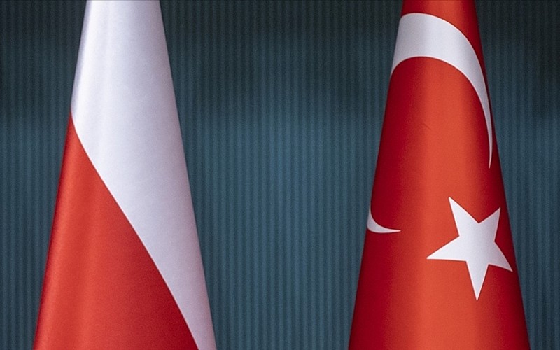 Türkiye'yi kilit ülke olarak gören Polonya, AB'ye üyelik sürecini de destekliyor Türkiye'yi kilit ülke olarak gören Polonya, AB'ye üyelik sürecini de destekliyor
