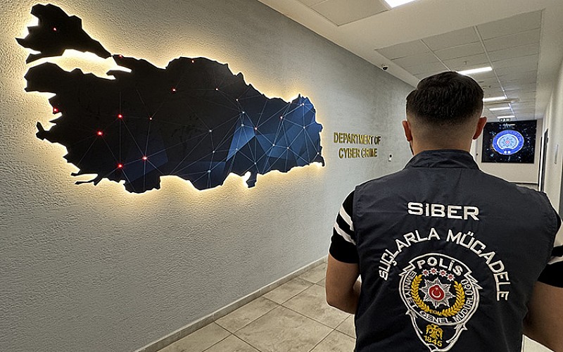48 ilde siber suçlulara operasyon: 284 şüpheli yakalandı 48 ilde siber suçlulara operasyon: 284 şüpheli yakalandı