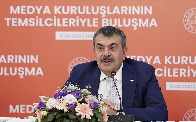 Bakan Tekin'den 'kreşler kapatılacak' iddialarına yanıt Bakan Tekin'den 'kreşler kapatılacak' iddialarına yanıt