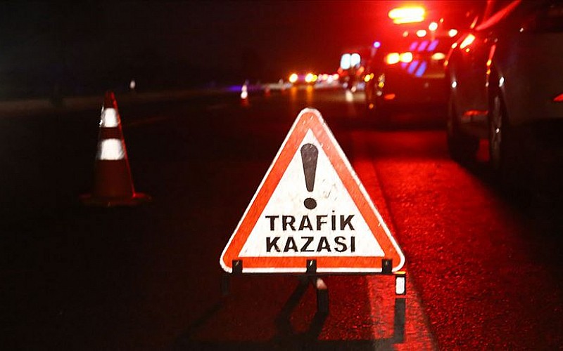 Konya'da trafik kazasında hayatını kaybeden öğretmenin cenazesi toprağa verildi Konya'da trafik kazasında hayatını kaybeden öğretmenin cenazesi toprağa verildi